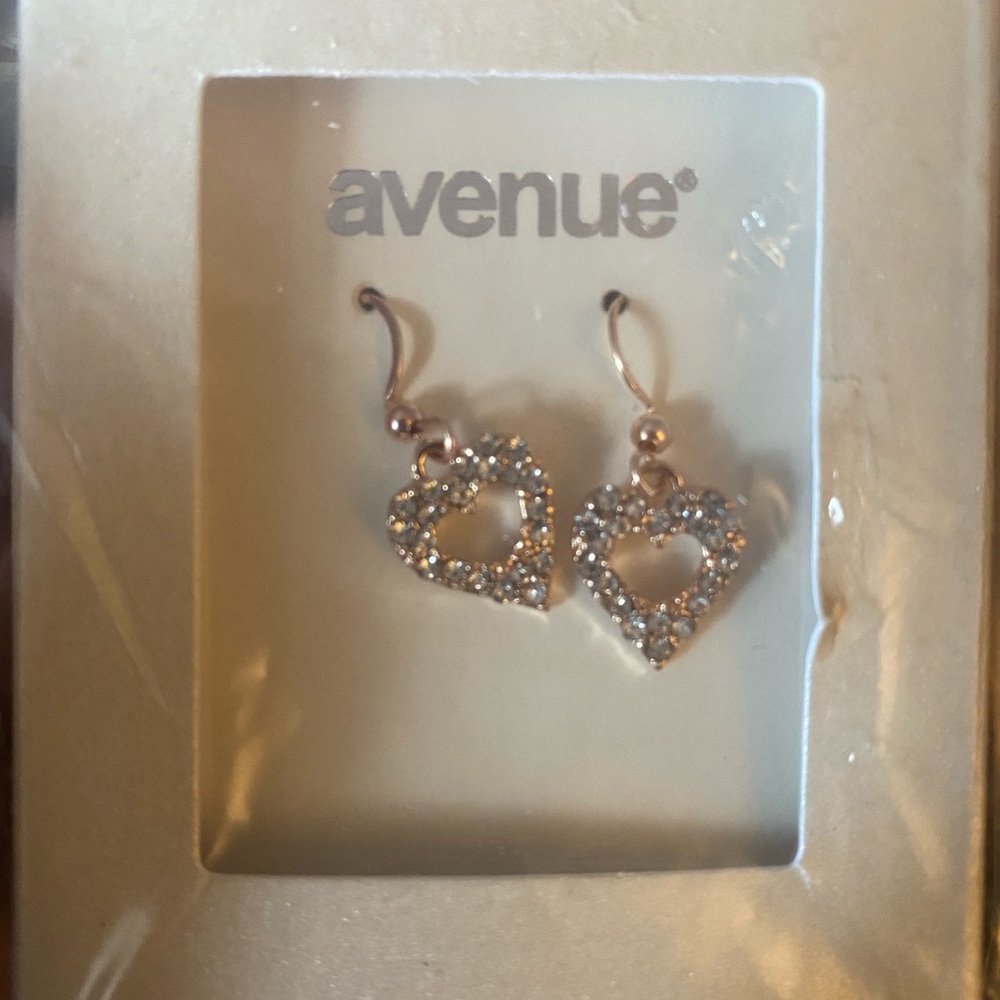 NIB - Avenue Heart, CZ Earrings with Fish Hooks - Picture 3 of 3